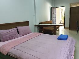 Rayonghouse Resort