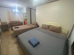 Rayonghouse Resort