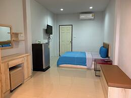 Rayonghouse Resort