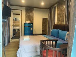 Rayonghouse Resort