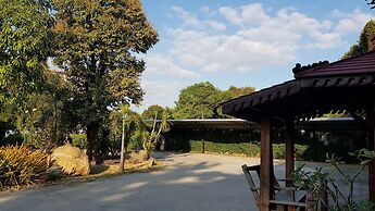 Rayonghouse Resort