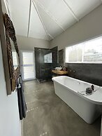 IsiLimela Game Lodge