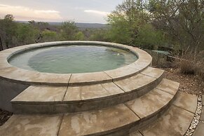 IsiLimela Game Lodge