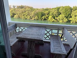 Banchaitalay Room