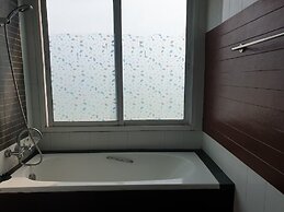 Banchaitalay Room