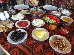 Demircioglu Pokut Dag Evi