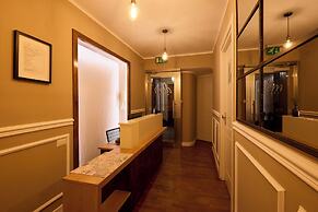 Dem Hotel
