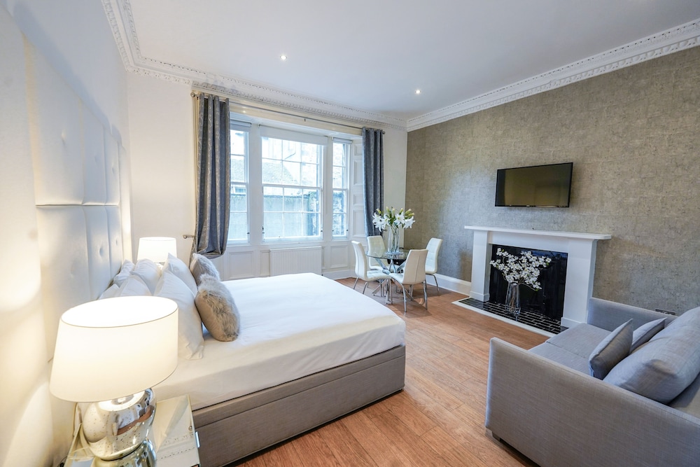 Hanover 71 Suites