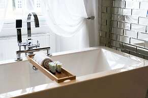 Hanover 71 Suites