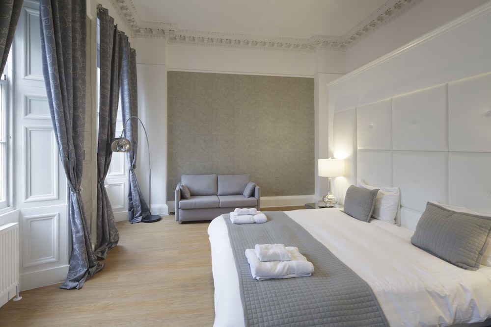 Hanover 71 Suites