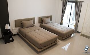 Diamond Place