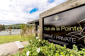 Fraternité-sur-Lac by Location ADP