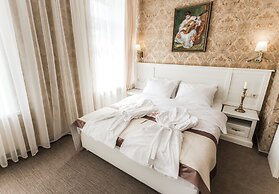 Tchaikovsky Hotel