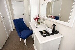 Tchaikovsky Hotel