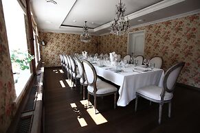 Tchaikovsky Hotel
