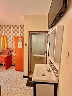 Hotel Embassy