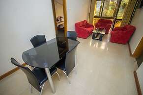 Crown Suites Hotel