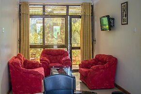 Crown Suites Hotel