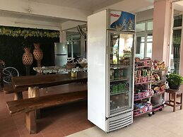 Ponlaan Apartment