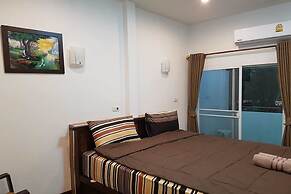 Home Hug Pak Sabai