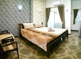 Home Hug Pak Sabai