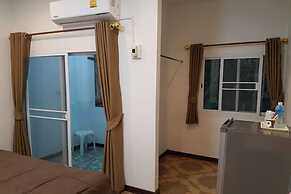 Home Hug Pak Sabai