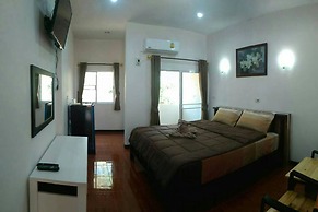 Home Hug Pak Sabai