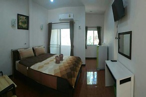 Home Hug Pak Sabai