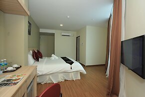Veer Hotel