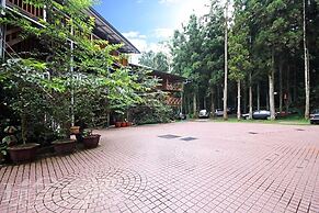 Gemlu Hotel