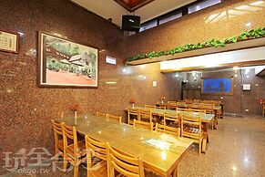 Gemlu Hotel