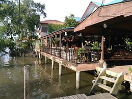 RueanPhen Homestay