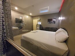 Heaven Inn