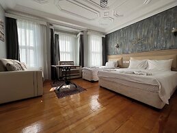 Jasmine Apartment