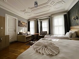 Jasmine Apartment