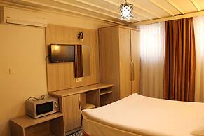 Jasmine Apartment