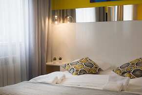 Maxim Park Hotel