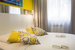 Maxim Park Hotel