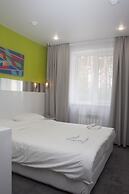 Maxim Park Hotel