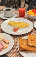 Best Western Plus Urban Larco Hotel