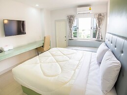 P.A. Thani Hotel