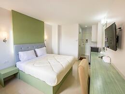 P.A. Thani Hotel