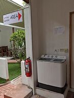 Alona Gecko Inn