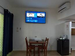 Alona Gecko Inn