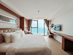 Paris Deli Danang Beach Hotel