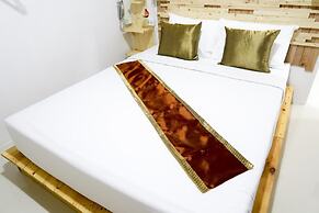 Baan URT Suratthani Airport Hotel