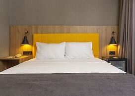 Sun Suit Hotel