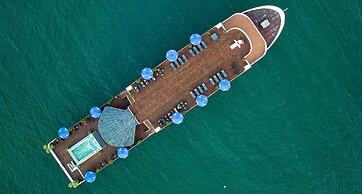 Rosa Boutique Cruise
