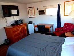 Chalet Inn Motel