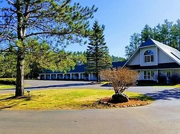Northwoods Motel